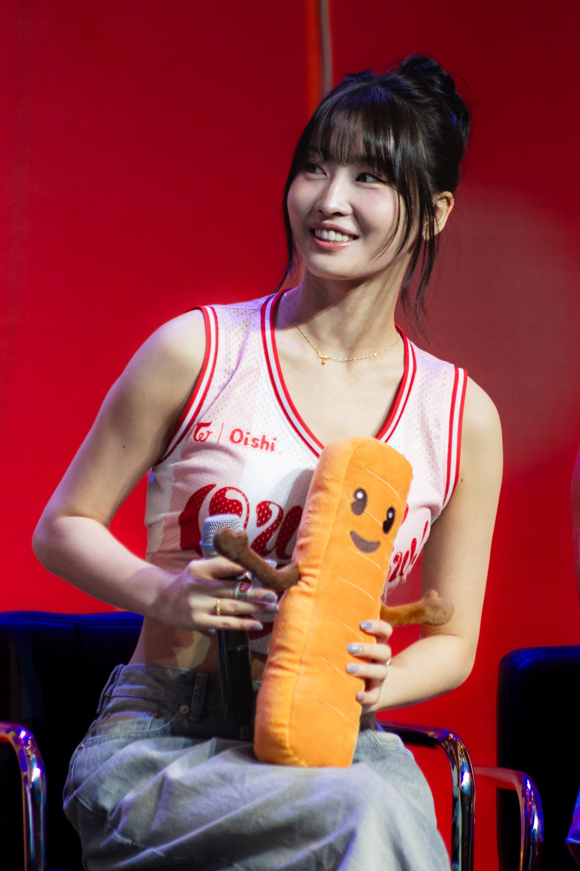 Momo holding the Hippy Plushie